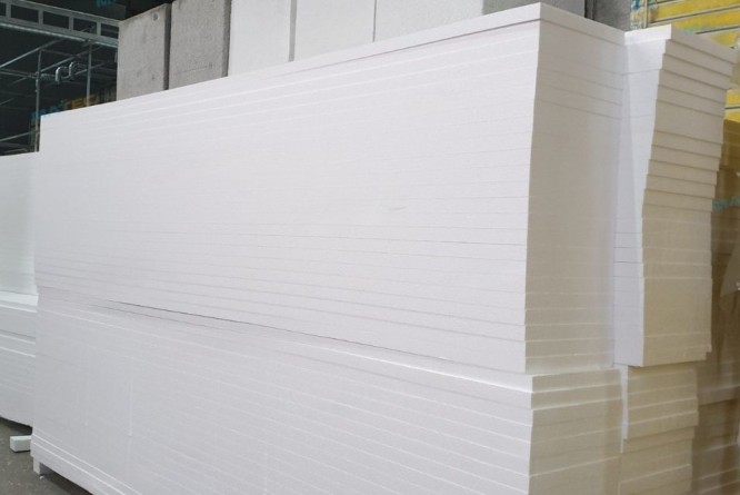 Xốp EPS chống cháy lan hạt trắng